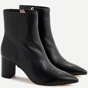 Pointed-toe Sadie boots in leather